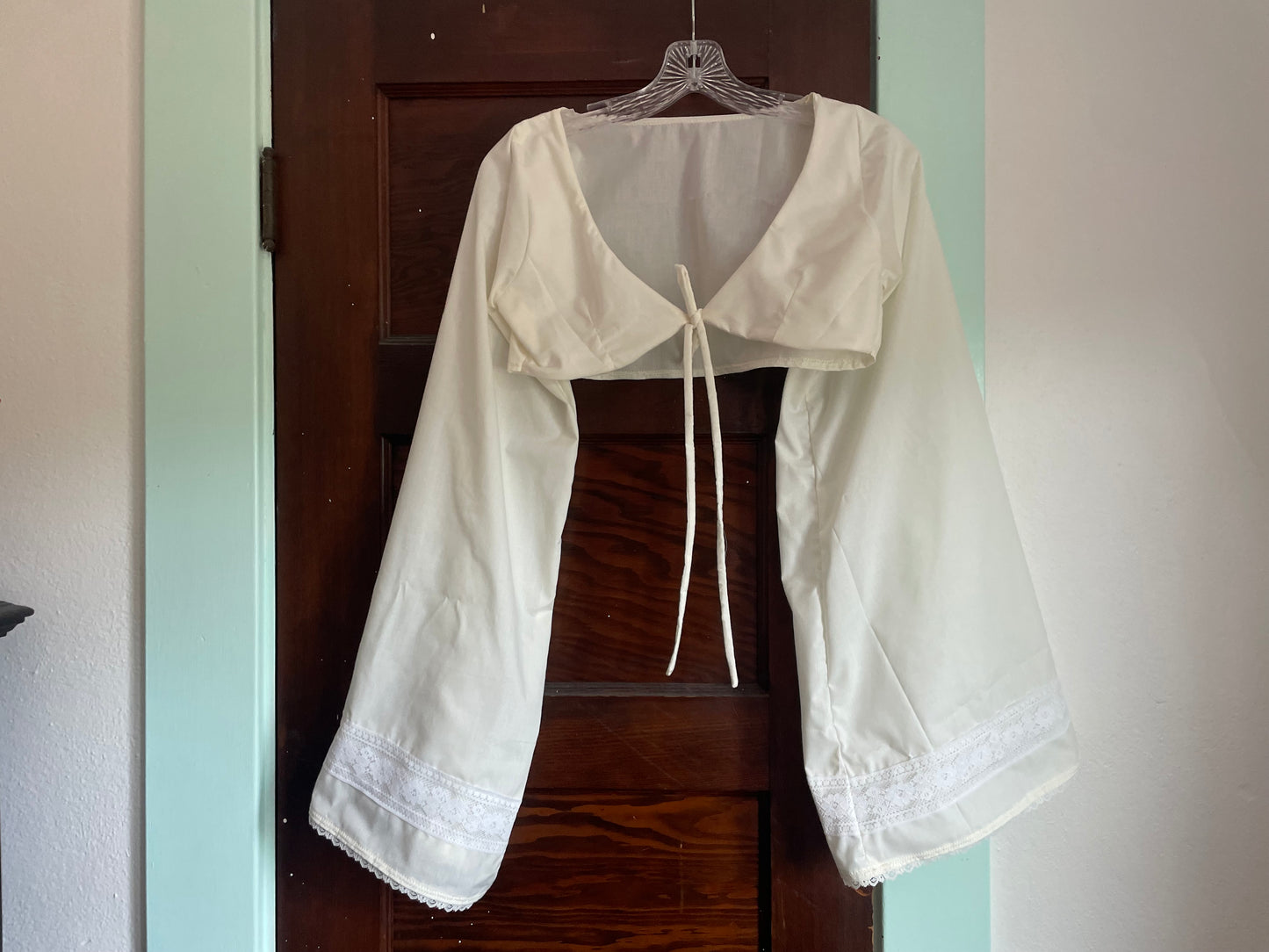 Bell top (White Lace)
