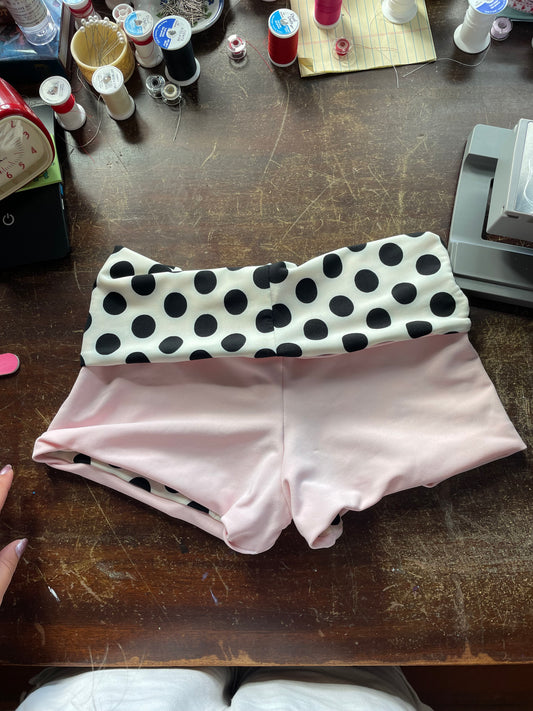 Polka dot Micro Shorts (baby pink)